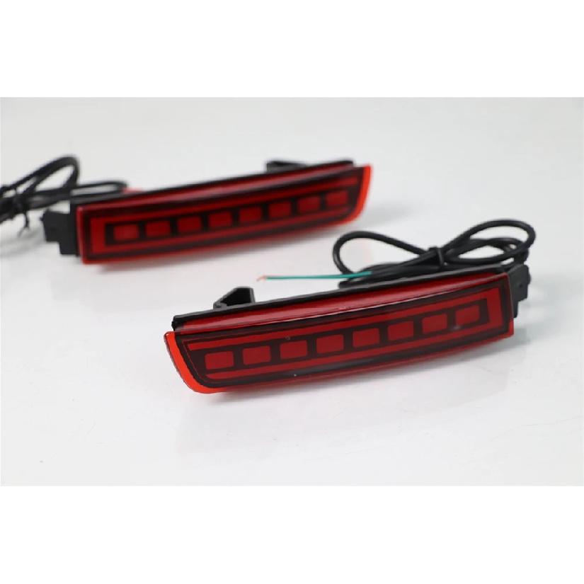 2PCS LED Reflector For Nissan Kicks 2016 2017 2018 2019 2020 Car Tail Light Rear Fog Lamp Bumper Light Auto Bulb Brake Light