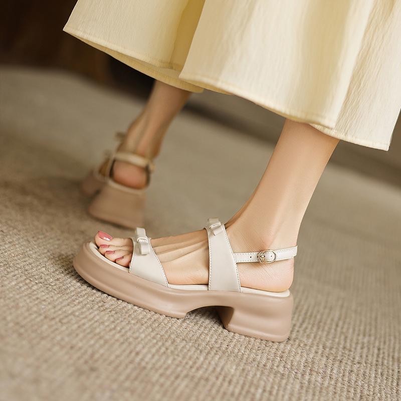 Thick-soled Flat Belt Fashionable and Versatile Design with Genuine Leather Bow Sandals