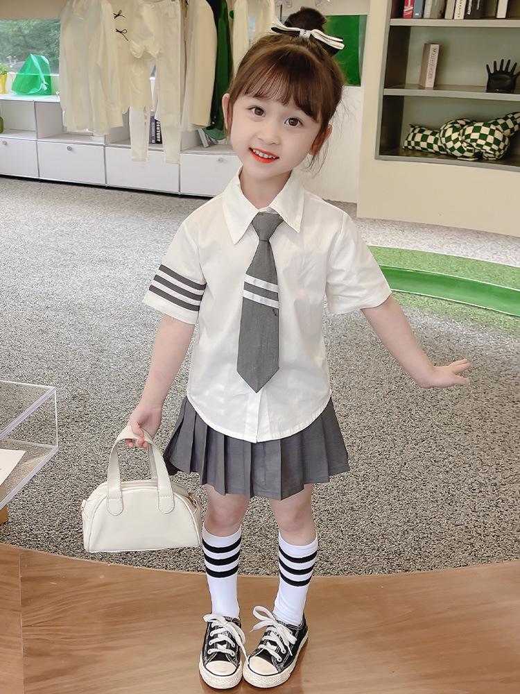 Set Fustă Uniformă JK Stil Academie de Vară - Cămașă Inspirată de Wang Xinling și Fustă Plisată pentru Băieți și Fete, Colecția 2025