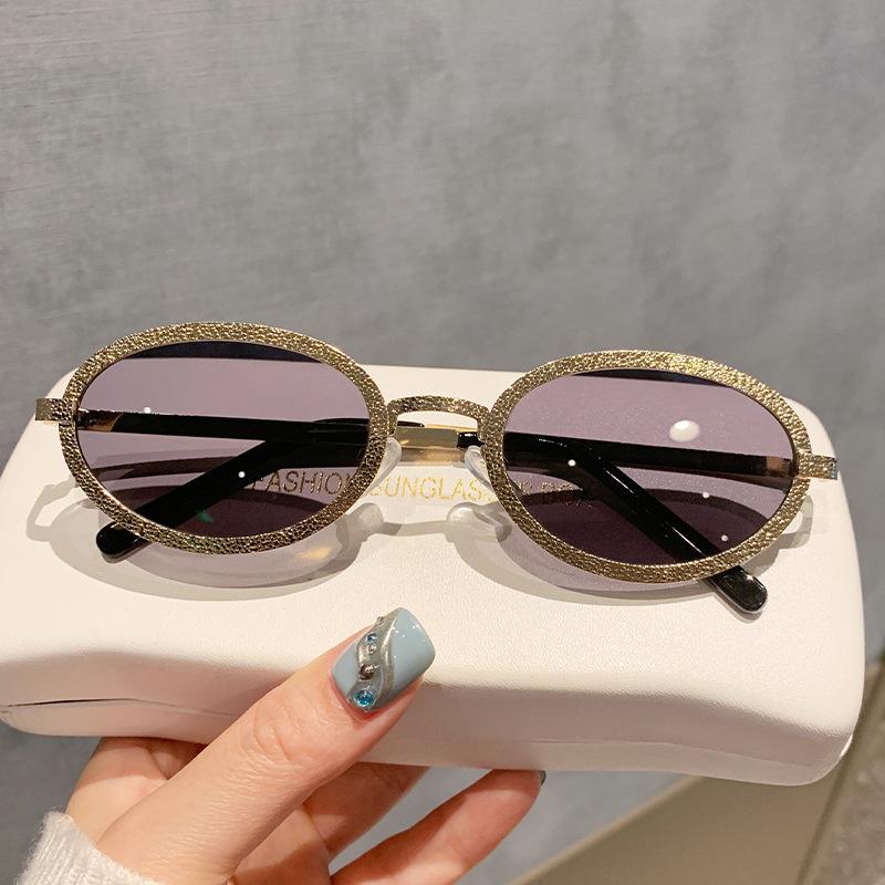 New Oval Shaped Small Fragrance Sunglasses Fashion Women Metal Eyeglasses With Embossed Retro Starry Sparkling artistic glasses