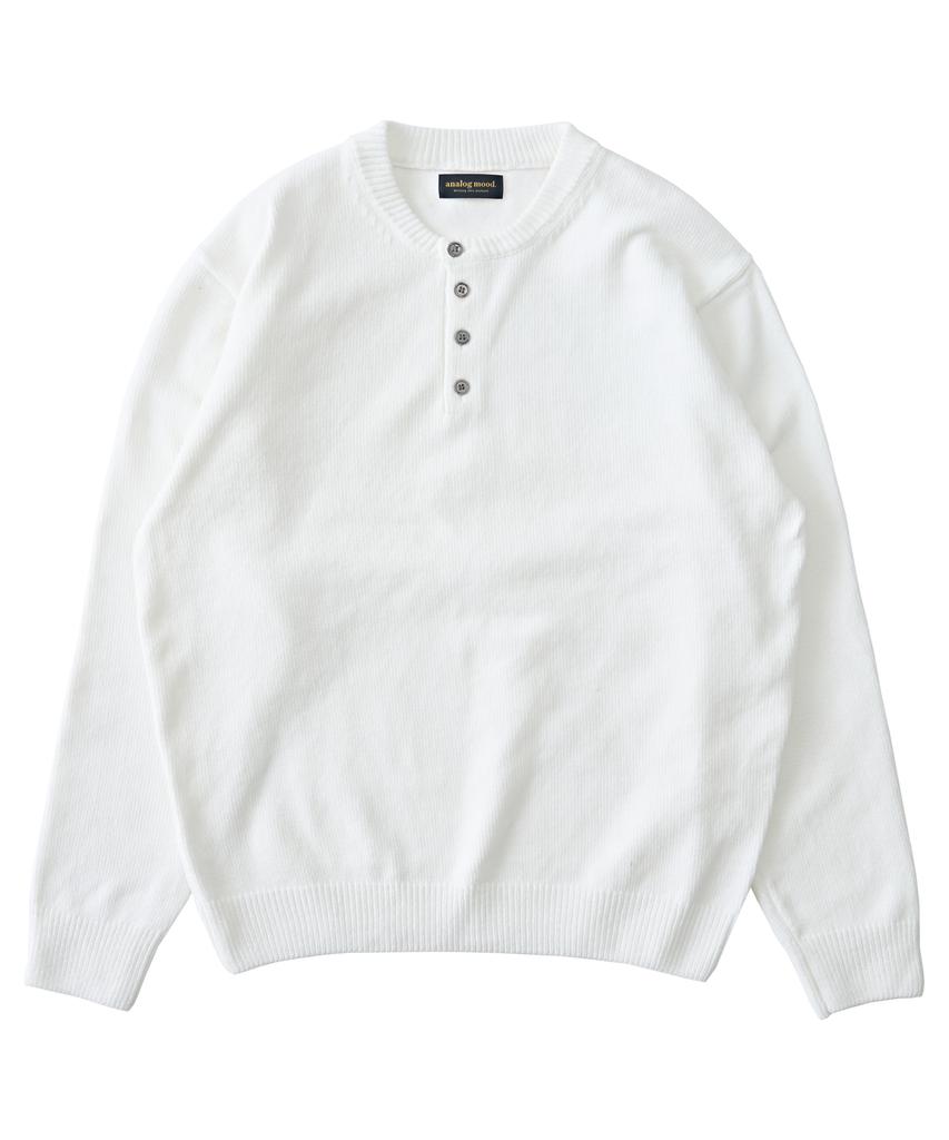 ANALOG MOOD Velour Refined Henley Neck Round Knit (Ivory)