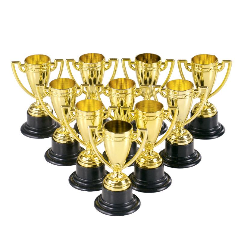 5Pcs Plastic Golden Mini Trophy Award Toys Prizes for Kids Birthday Party Favors Kindergarten Rewards Children Pinata Fillers