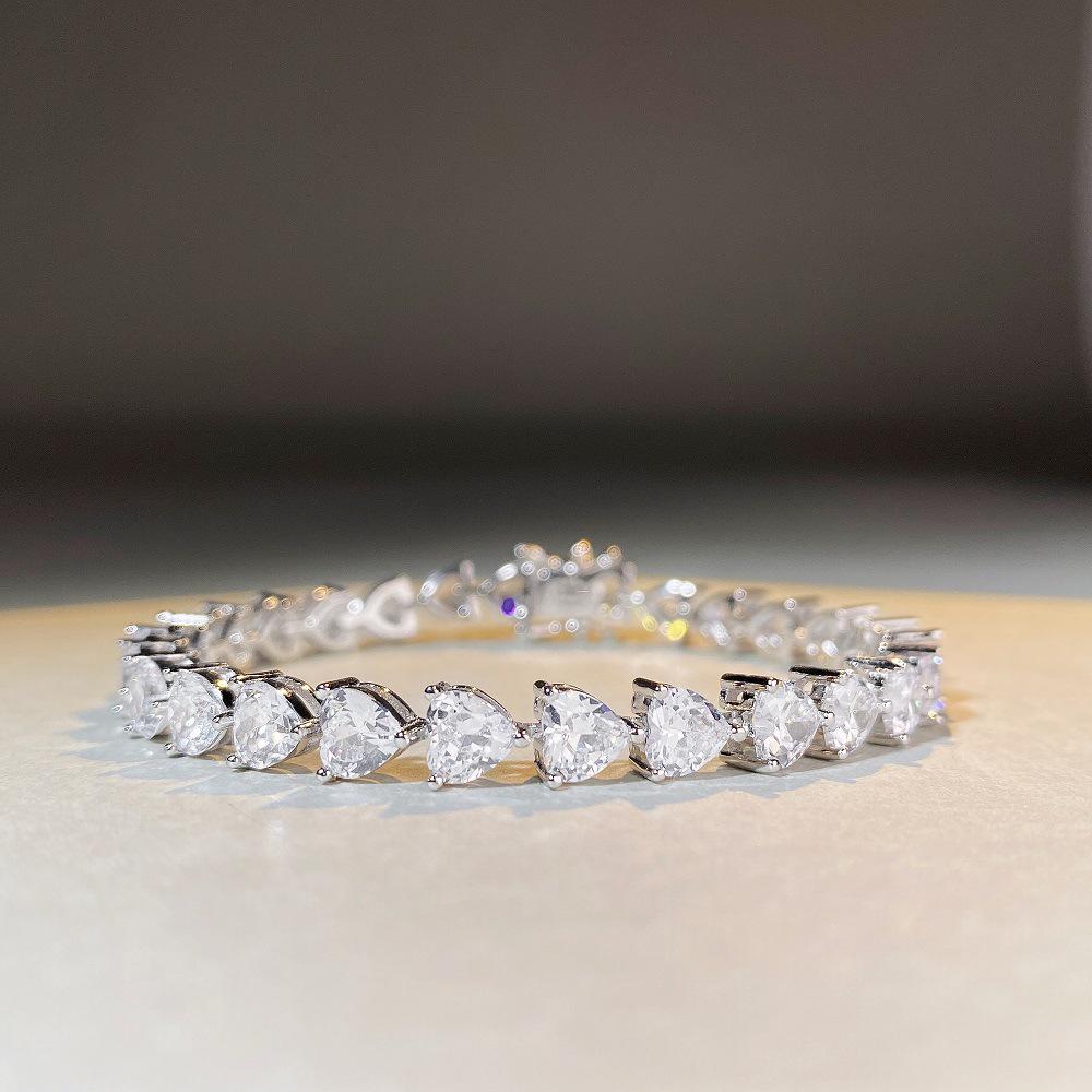 925 Silver-Plated PT950 Platinum Heart Bracelet with Moissanite Diamonds