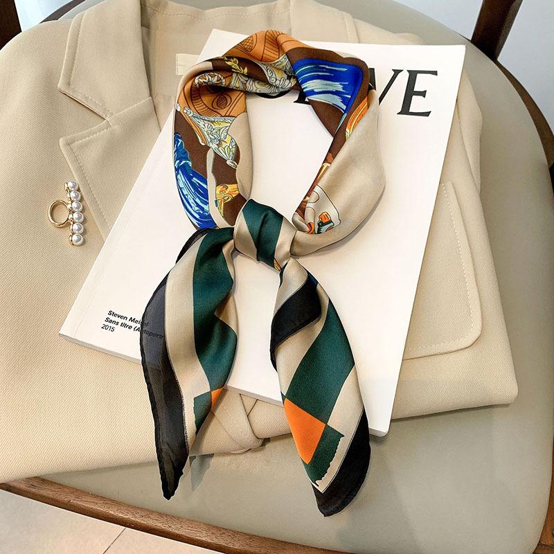 Spring and Summer New Printed Square Scarf for Women Fashion Simple Scarf Clavicle Decorative Scarf Kicker Bag Headband Dual Purpose