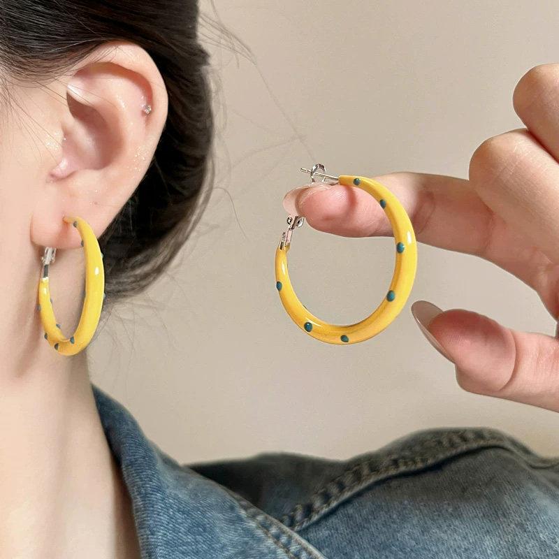 Korean Yellow Polka Dot Hoop Earrings - Light Luxury, Simple & Fashionable Women's Accessories 2026