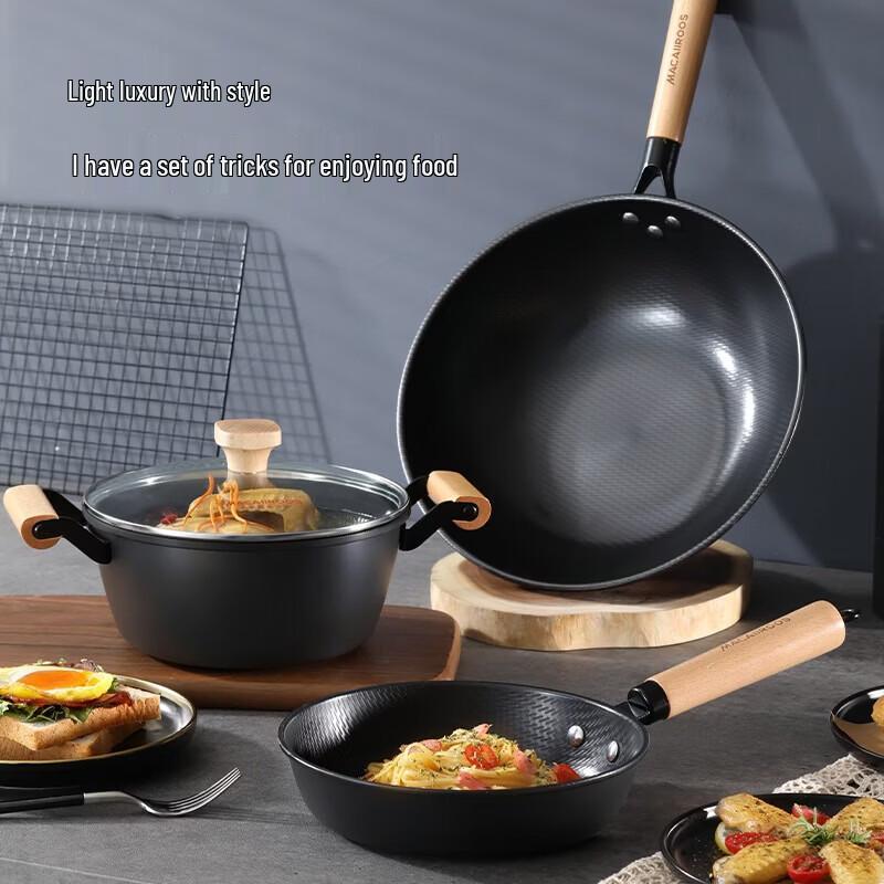 Macaiiroos Non-Stick Cookware Set