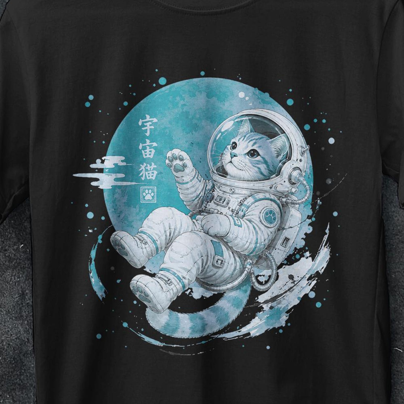 Cat astronaut shirt, japanese t shirt, Japanese cat shirt, japanese Retro Cat shirt, Vintage T Shirt, cat astronaut shirt. cat moon t shirt S
