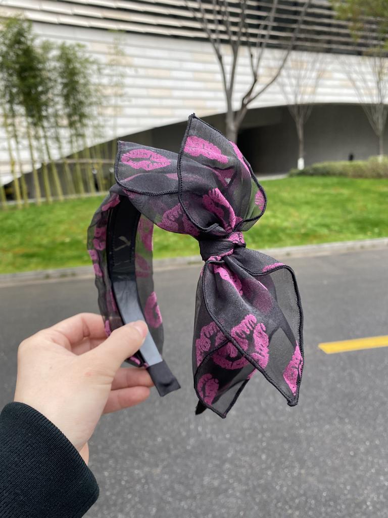 Lip Mesh Bow Headband with Toothed Wide Edge Non-Slip Women's Fashionable Hair Accessories