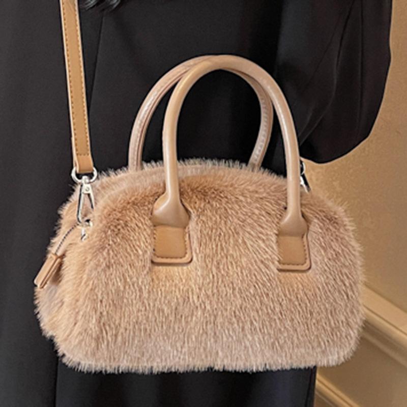 Simple Plush Small Bag Women's Autumn New Shoulder Underarm Bag Fashionable Fluffy Handbag