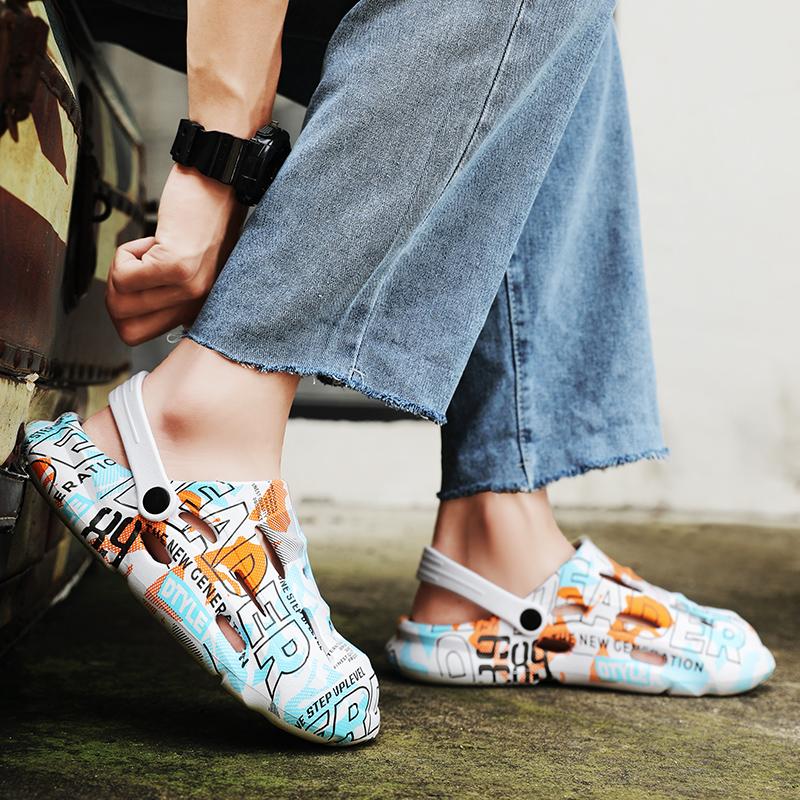 Fashion New Men's Slippers Summer Outdoor Thick Soles Non-slip Beach Shoes Casual Sandals Soft Slippers Gern Clog