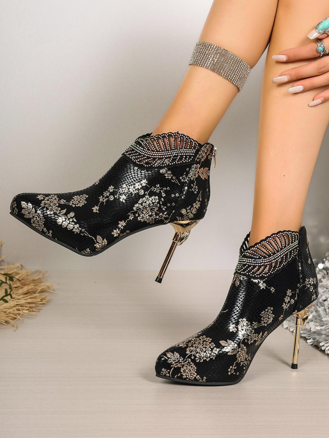 

Large size 2024 summer boots for women, Guochao plum blossom pointed stiletto short boots 43 чорний