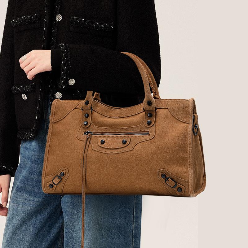 Brun Koskinn Toteväska – Vintage Mockaskinnfinish, Rymlig och Snygg för Vardagsbruk