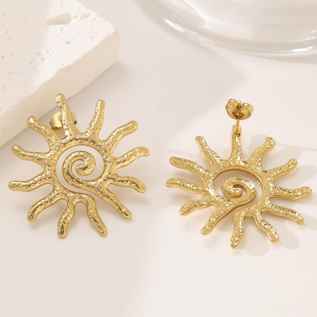 Retro Exaggerated Sun Flower Stud Earrings High Sense Simple Fashion Earrings Women