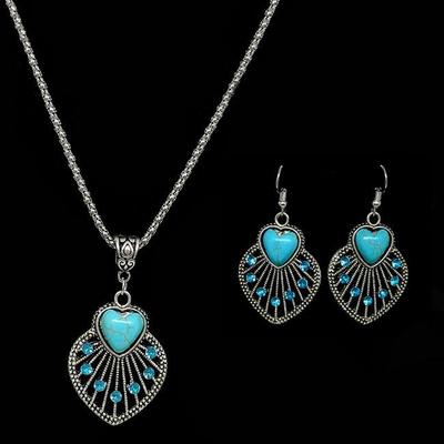 Qifu Bohemian Green Leaf Pendant Heart Necklace and Earring Set