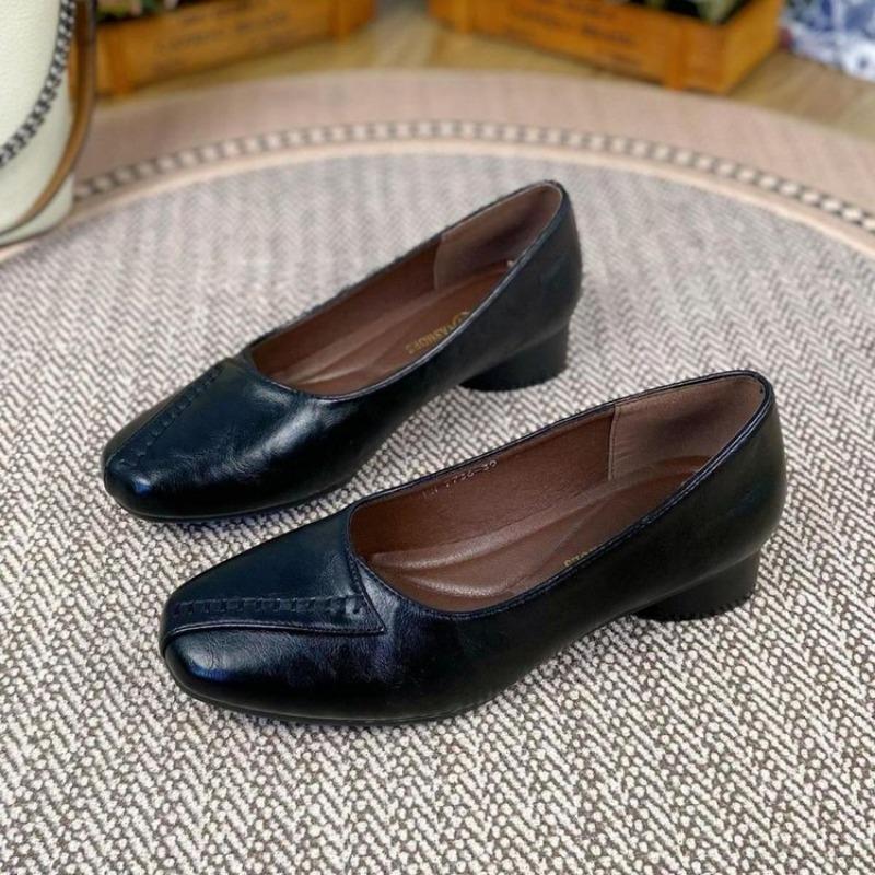 Soft-soled Low-heeled Small Leather Shoes Women's Autumn New Square-headed Versatile Light-mouth Commuter Fashion Shoes