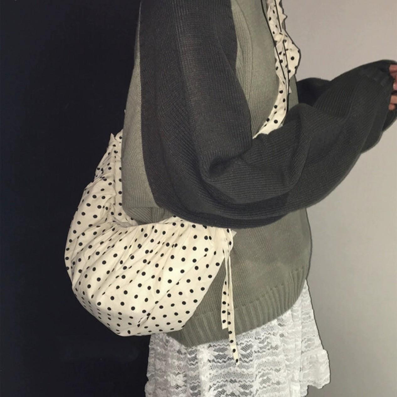 

Polka dot dot cute pleated drawstring shoulder bag messenger bag handbag three packs universal large capacity белый