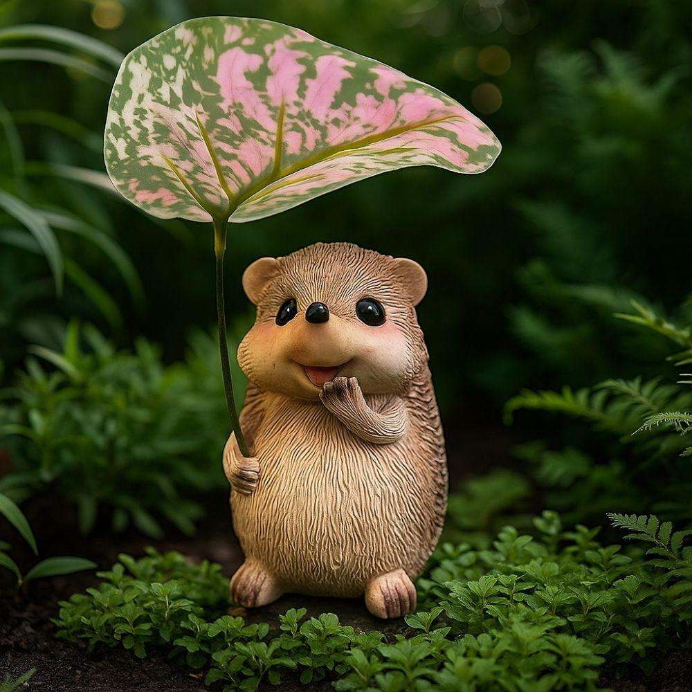 Weatherproof Leaf Umbrella Hedgehog Figurine Cute Small Hedgehog Sculpture Office Desk Decor