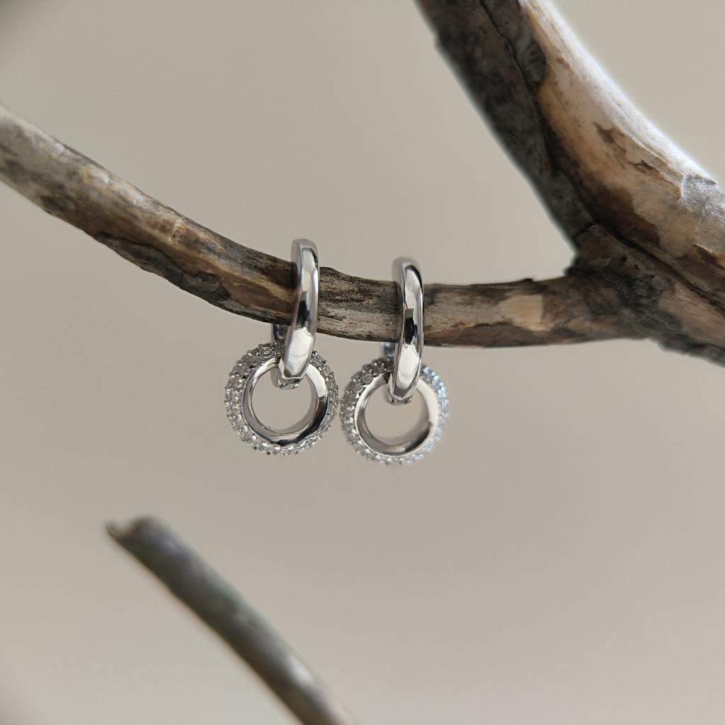 Серебряные серьги с фианитами (2207627)