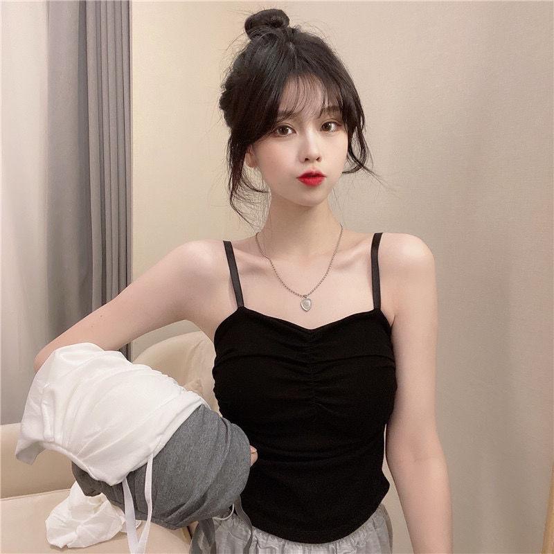 Dámské přiléhavé a zeštíhlující tílko s plisovanými vnitřními ramínky krásná zadní podprsenka a svrchní top