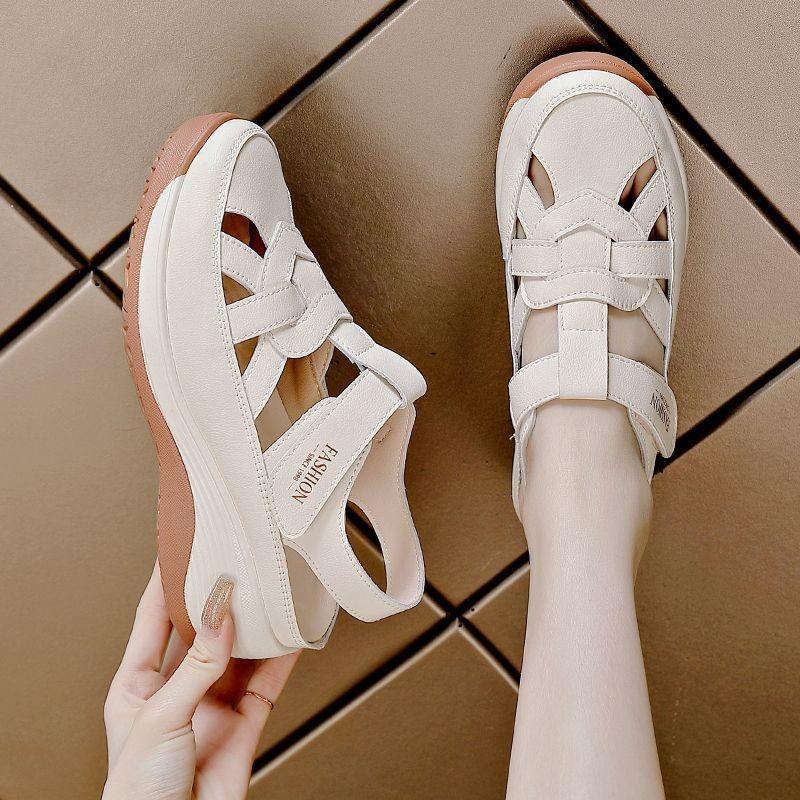 Retro bag head sandals women's 2025 summer wear fashionable thick-soled breathable versatile white shoes women's foreign trade hollow women's shoes