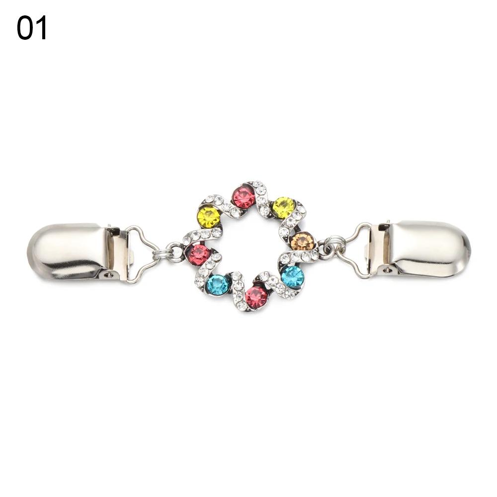 1PC Retro Women Cardigan Sweater Blouse Shawl Clips Shirt Collar Flower Pattern Duck Clip Clasps Fashion Clothing Accessories