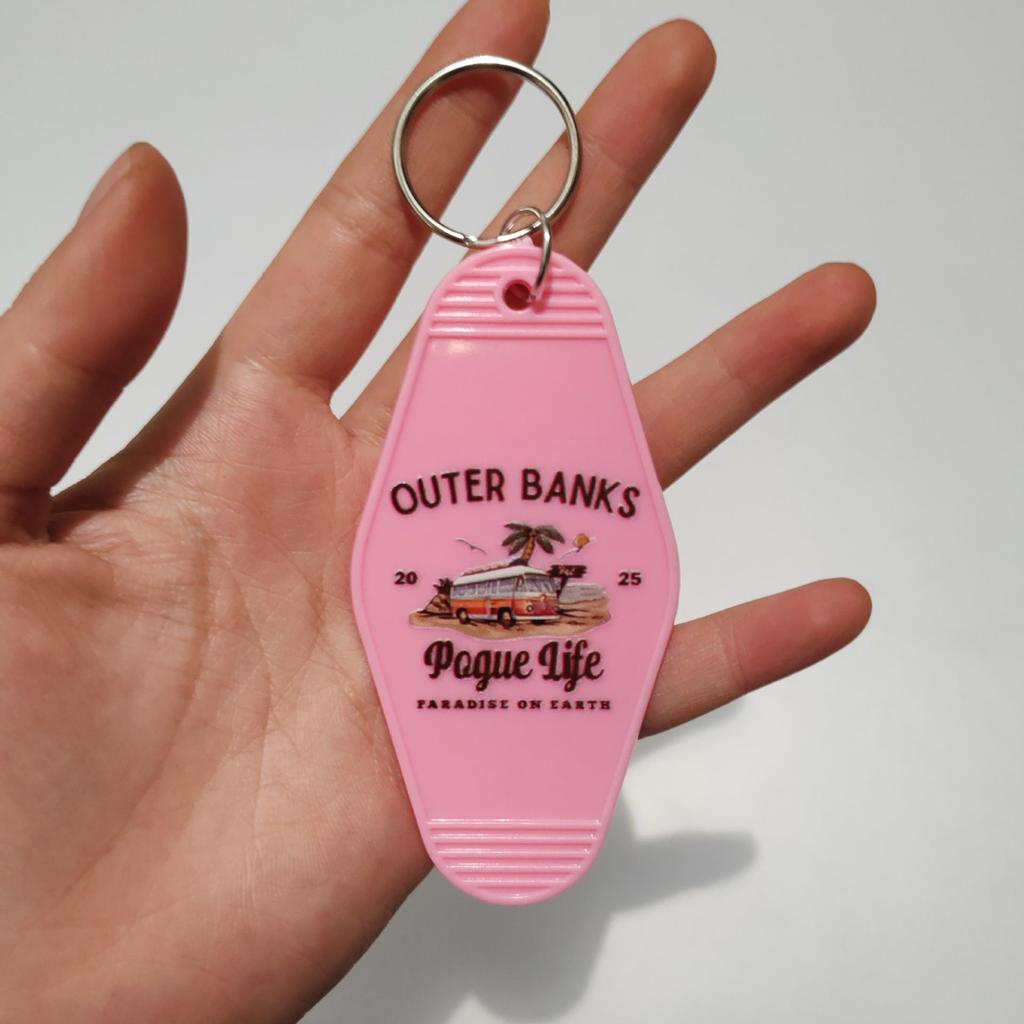 Vintage Acrylic Motel Room Keychain: Retro & Durable Design