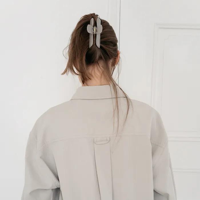 Claw Clip_Taupe