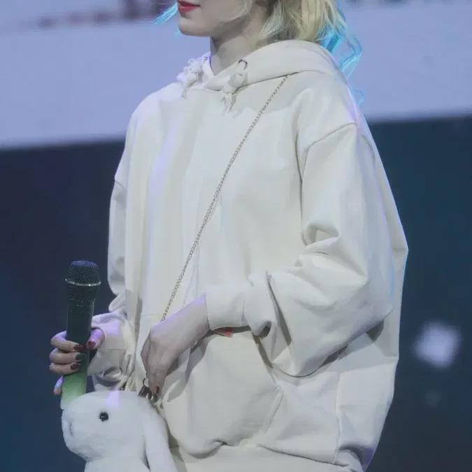 

Brand New Gidle Lucky Letter Merchandise Hoodie
