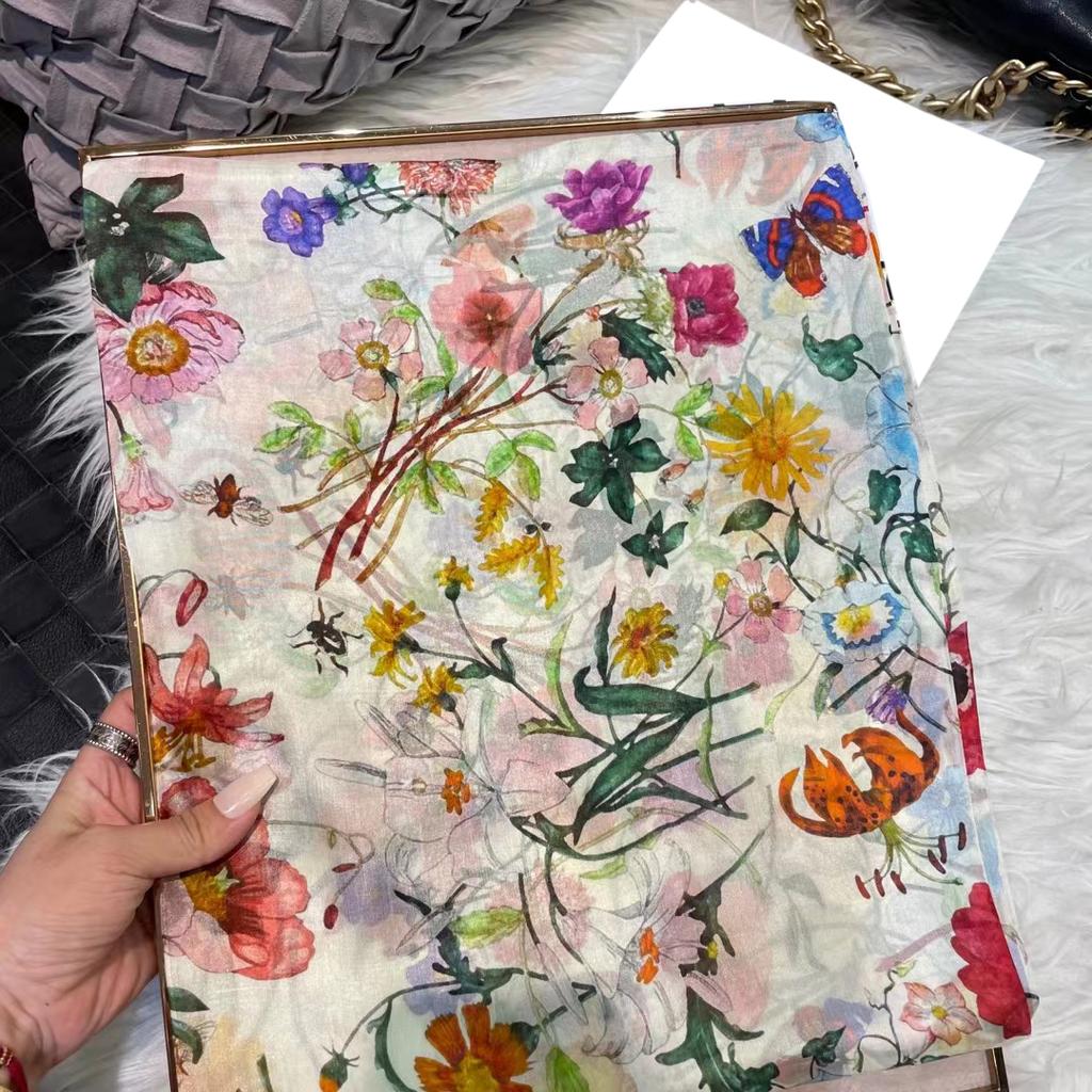 Biały100% Jedwabny Szalik Damskie Szaliki Bufandas Letnie Plażowe Szale Foulard Jesień Zima Markowy Wzór Kwiatowy Długie Szaliki na Szyję Hidżaby