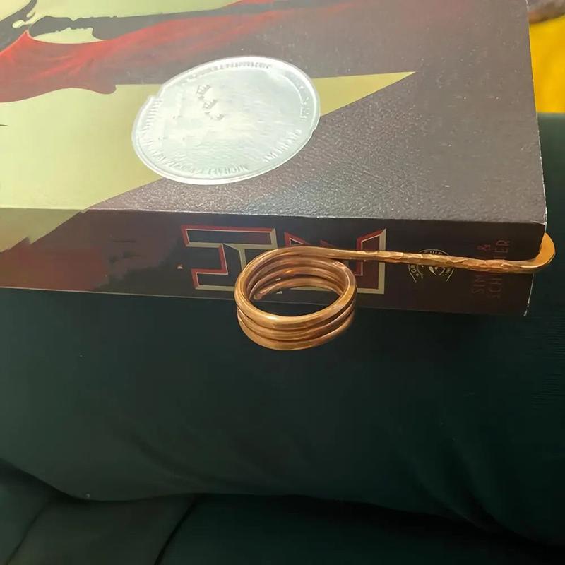 Metal Book Holder Ring Bookmark Light Weight Simple Thumb Book Page Holder Portable Finger Ring Book Opener Holder