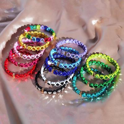 Bracelets d'amour géométriques tendance: Bracelets élastiques en perles colorées pour femmes