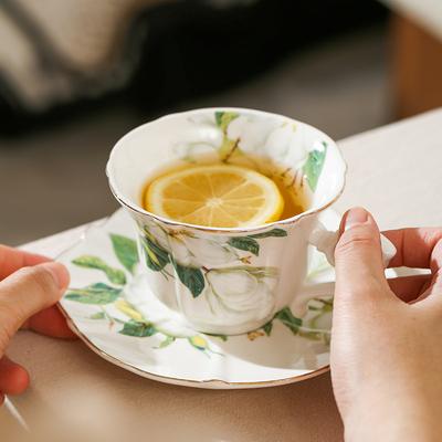 European Phnom Penh Camellia Coffee Cup Saucer Retro Light Luxury Flower Ceramic Cup Home Creative Afternoon Tea Water Cup Gifts