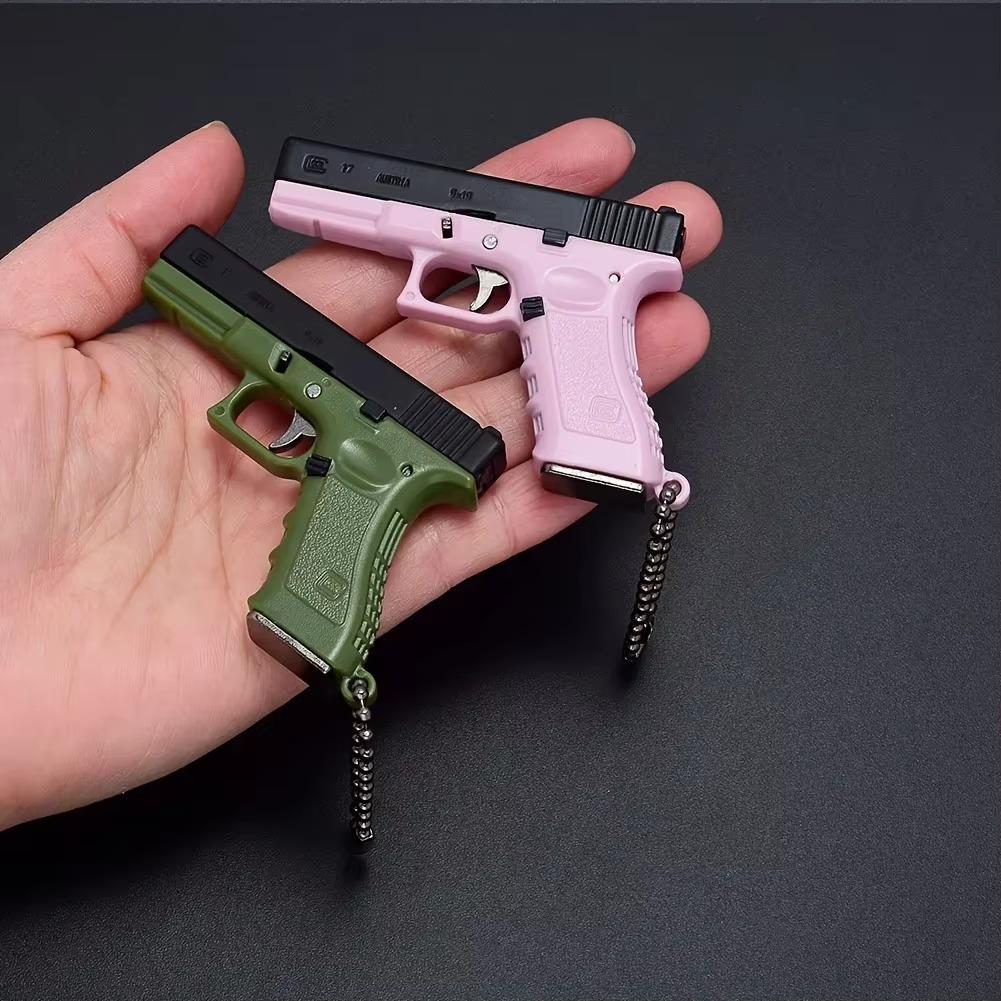 1:3 G17 Semi Alloy Pistol Keychain Gun Model Assemble Disassemble Toy Gun Weapon Party Gift for Adult Kids