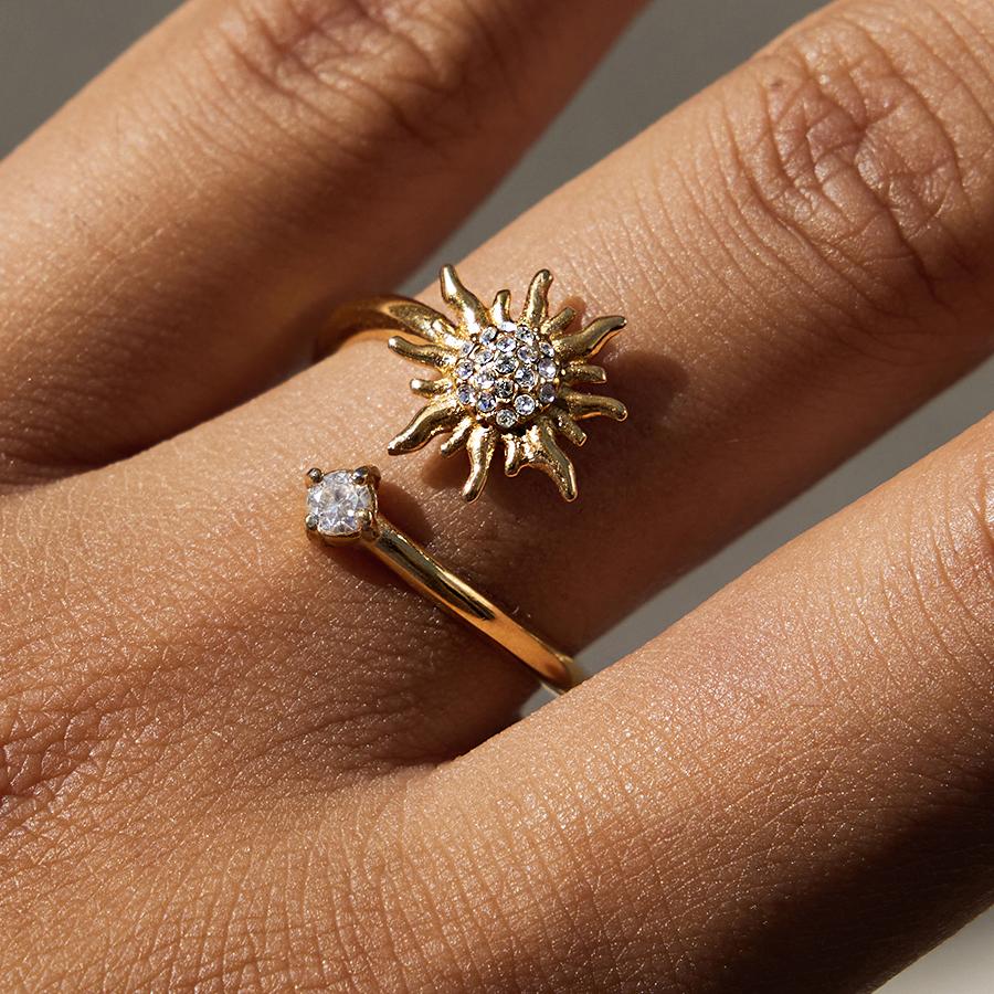 J&D 18K PVD Gold Plate Stainless Steel Rings Trendy Classic White Rhinestone Sun Adjustable Open Ring