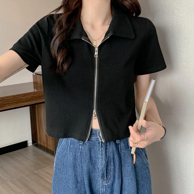 Kortarmet T-skjorte med krage for kvinner sommer ny nisjedesign dobbel glidelås svart kort høy midje slank cropped topp
