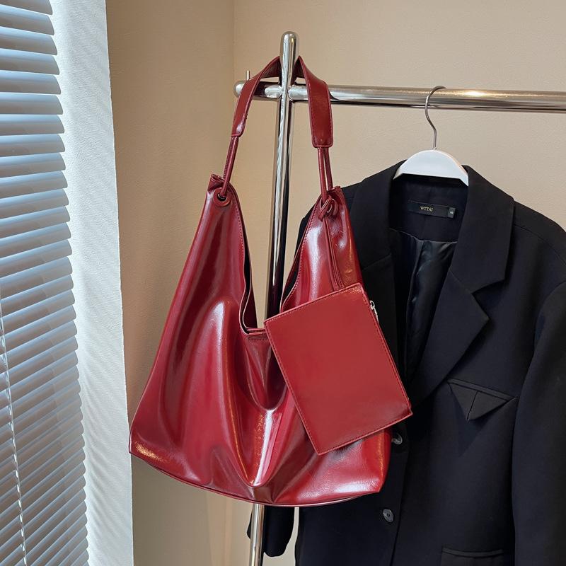 Retro high-end bag women's 2025 new fashion simple shoulder underarm bag commuter tote bag big bag