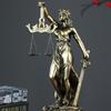 Gerechtigheidsgodin Beeldje Hars Bronskleurige Afwerking Blinde Wet Vrouw Figuur met Schaal Billijkheid Beeldje Ornament voor Advocaten