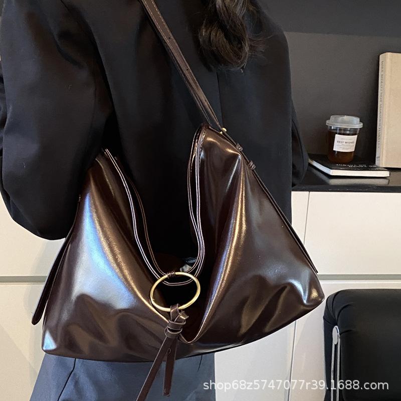 Fashion Bag Women's New Trendy High-end Commuter Tote Bag Versatile Shoulder Bag Niche Design Armpit Crossbody Bag