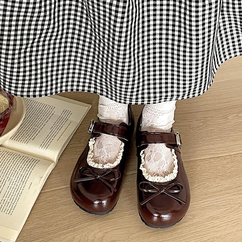 French ballet style red inner height increase shallow mouth flat-soled single shoes women's summer 2025 new skirt Mary Jane shoes