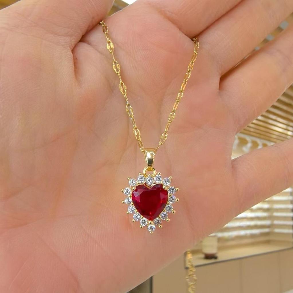 Damen Halskette, Ohrringe und Ring Set: Liebesstein im japanischen und koreanischen Stil, Nischendesign, Schmuck aus Titanstahl