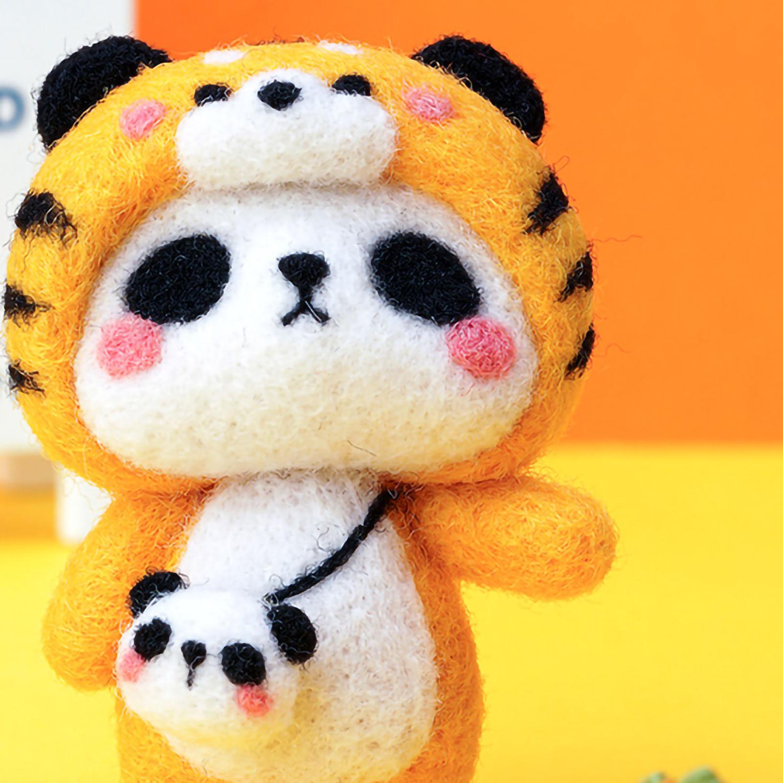 

Needle Felting Kit DIY Handmade Wool Pedant Materials Cartoon Panda Shape for Beginners Small Tiger
