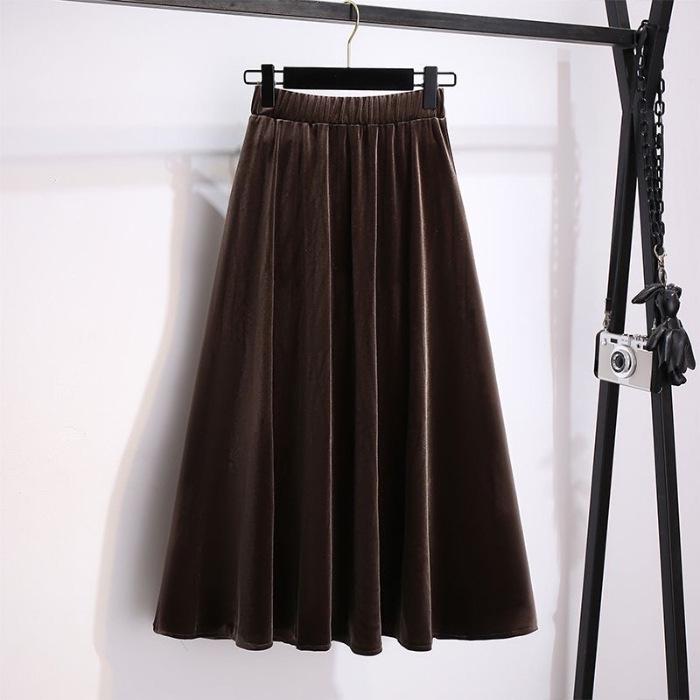 2024 Autumn/Winter Plus Size High-Waisted Gold Velvet A-Line Skirt with Elastic Waist - Slimming Long Skirt for Women