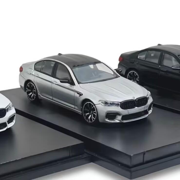 MJ 1:64 car model BWM BMW M5 F90 6th generation MK6 alloy car model, collection model