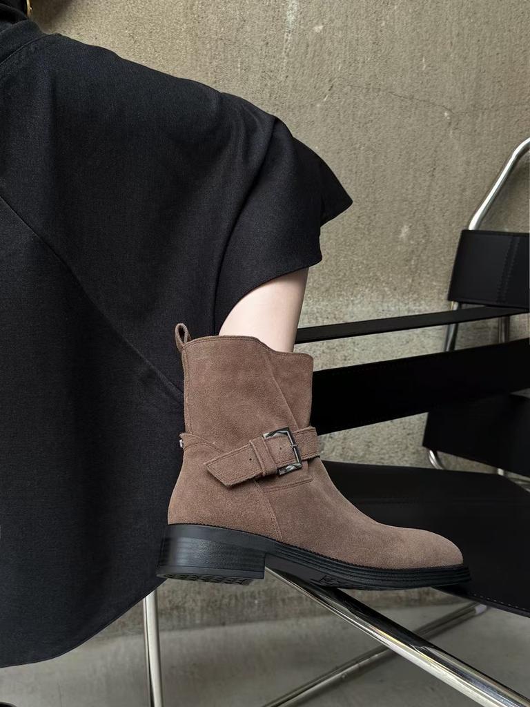 Korean Version of Maillard Leather Matte Round Head Thick Heel Wide Tube Belt Buckle Martin Boots Women's Autumn and Winter Cowboy Boots Short Boots