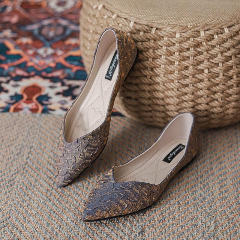 

Модные блестящие плиссированные тканевые туфли на плоской подошве женские с острым носком слипоны лоферы удобная рабочая обувь женские с мелким вырезом шелковые мокасины 2025 34 фиолетовый