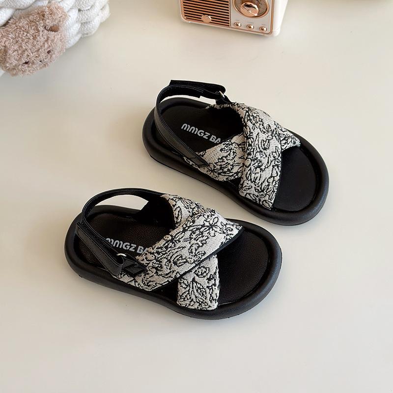 

Children s Summer New Sandals for Boys, Woven Strap Casual Shoes, Korean Style Girls Soft Sole Non-Slip Beach Shoes 25 бежевий