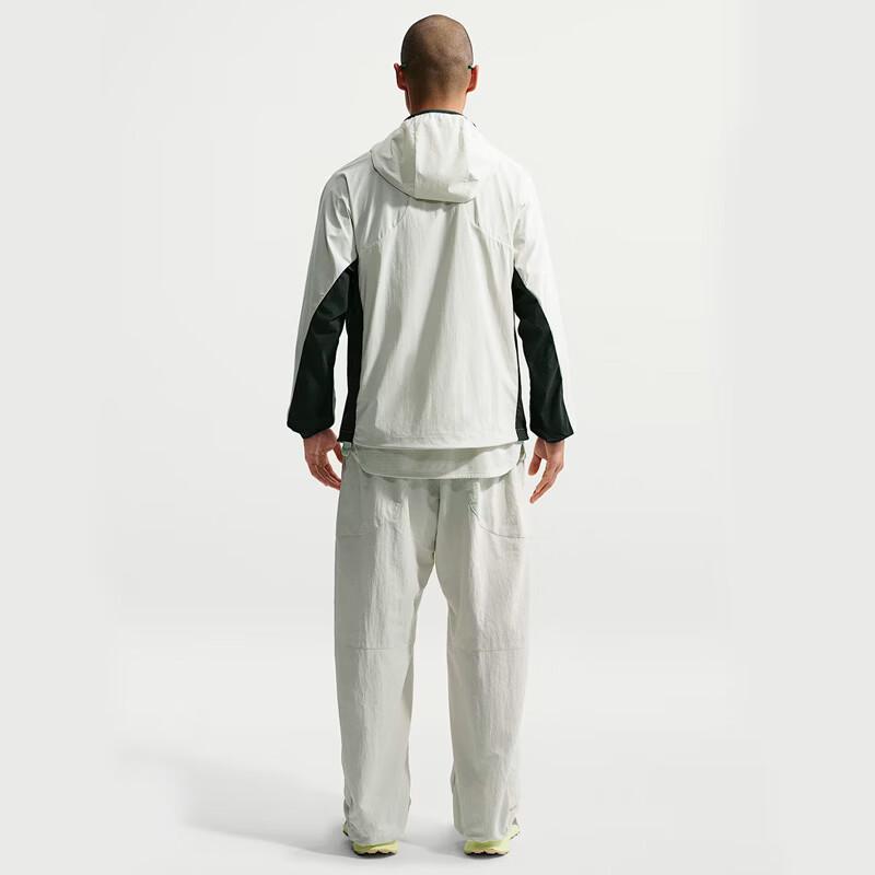 Nike Men's Quick-Dry Windbreaker Jacket