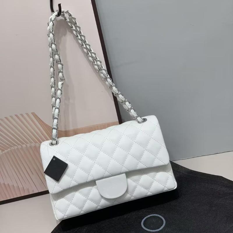 

Женская квадратная сумка через плечо из искусственной кожи 2024 года — простая и универсальная в городском стиле белый