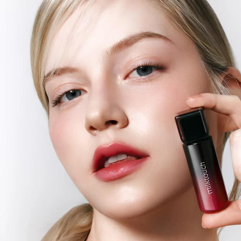 MILK TOUCH Tattoo Lèvres Noir Peel-Off 4,5g