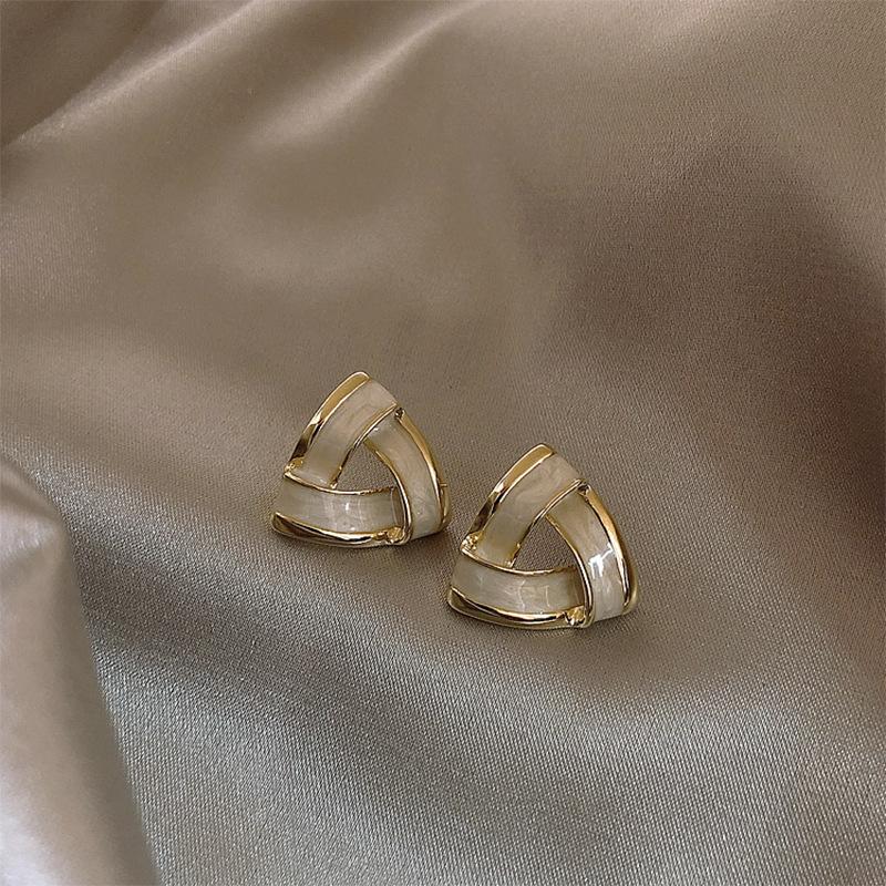 High Sense Triangle Geometry Drip Oil Fashion Elegant Earrings Female Retro Atmosphere Commute Wild Simple Short Earrings